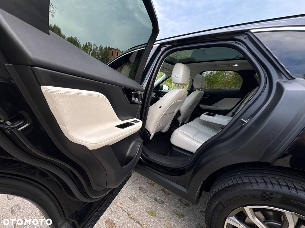 Jaguar F-Pace 2.0 i4D AWD R-Sport - 10