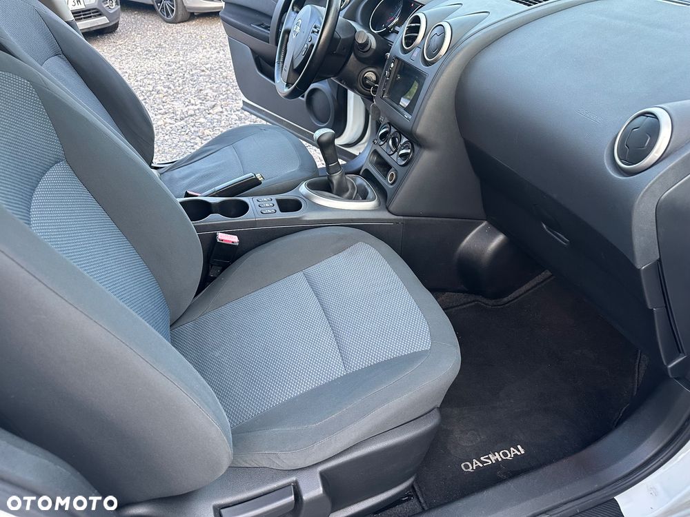 Nissan Qashqai 1.6 Tekna S/S - 14