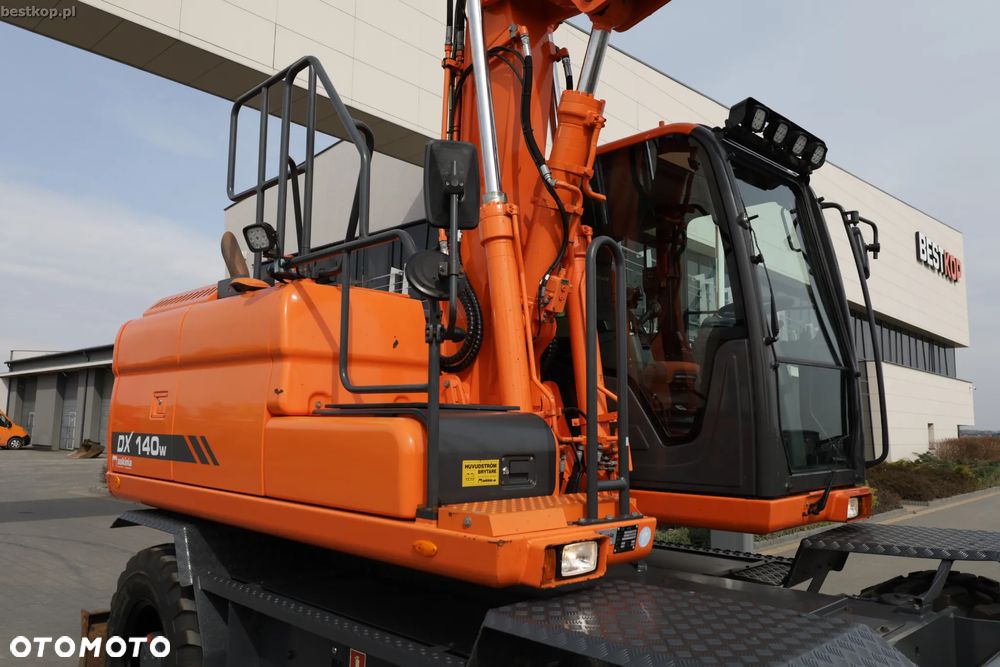 Doosan DX140W-3 - 21