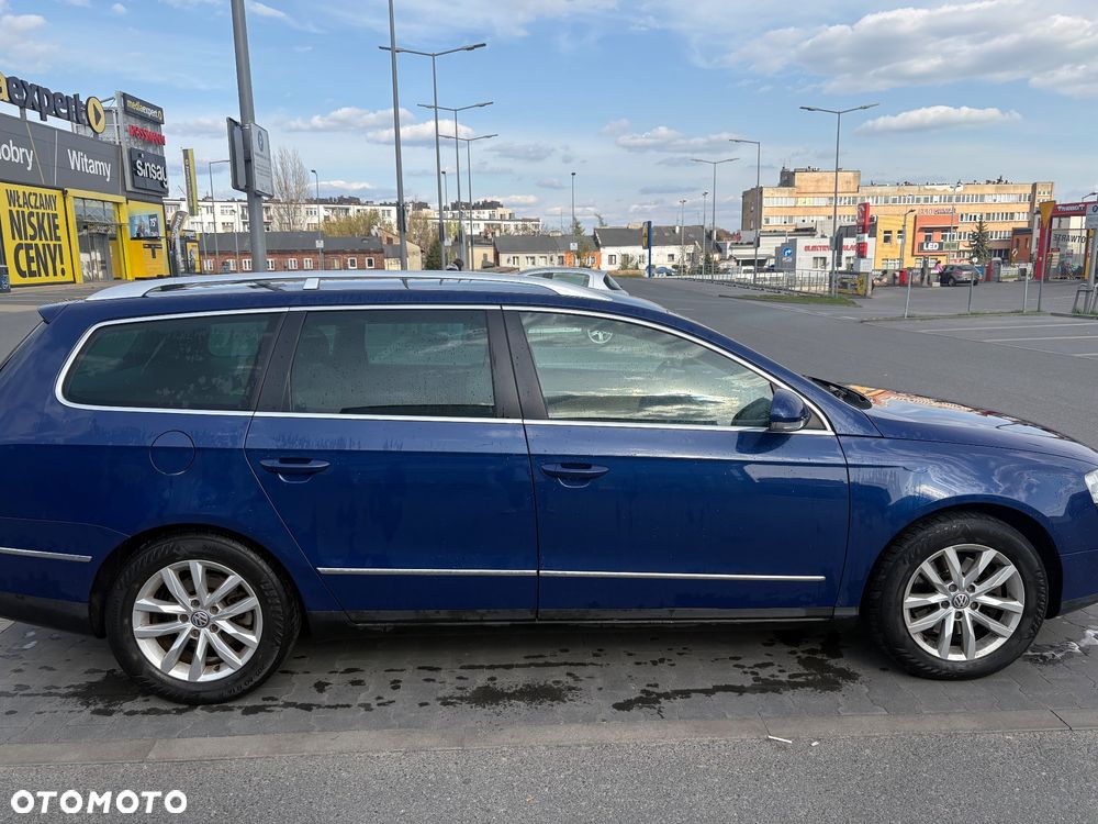 Volkswagen Passat - 2
