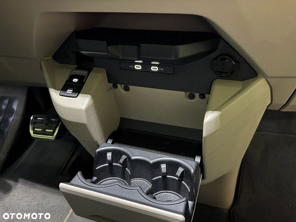 Volkswagen Multivan 2.0 TDI L2 Edition DSG - 32