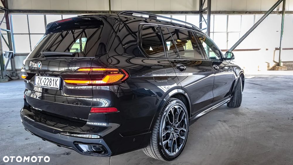 BMW X7 - 8
