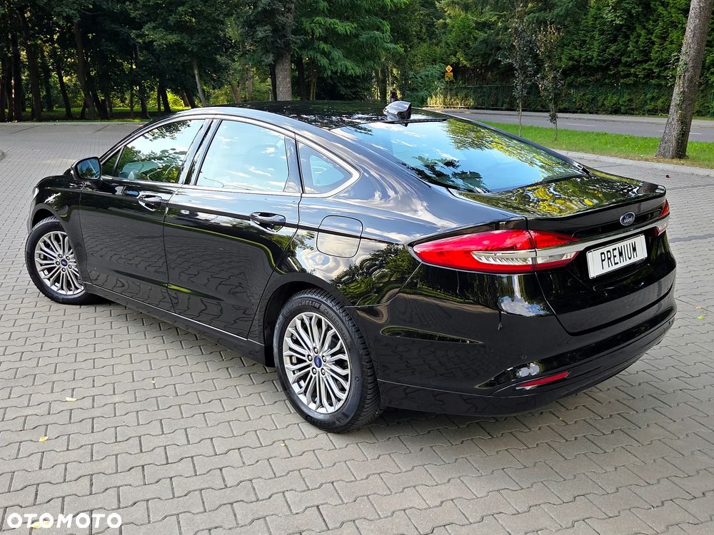 Ford Mondeo 2.0 Hybrid Titanium - 11