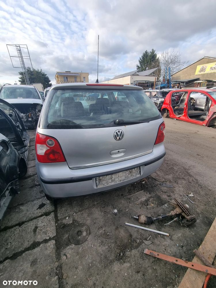 Vw Polo 9n 5d 1.4 tdi BAY skrzynia GGV lakier LA7W na czesci - 2