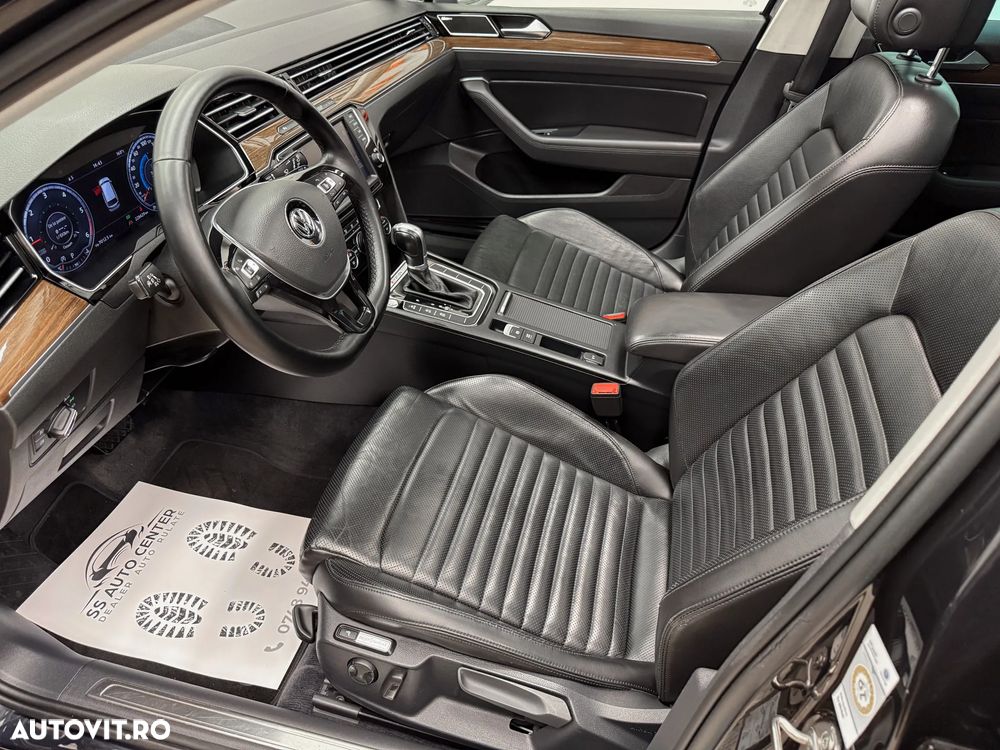 Volkswagen Passat Variant 2.0 TDI DSG 4Motion Highline - 23