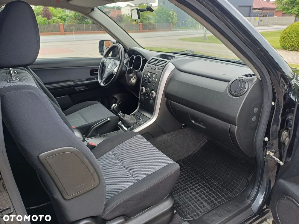 Suzuki Grand Vitara 1.6 - 10