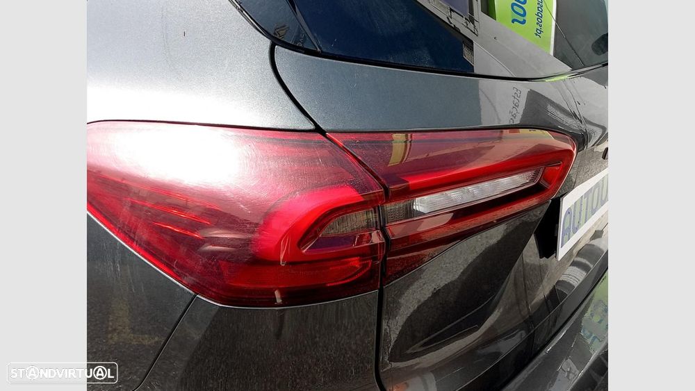 Ford Focus SW 1.0 EcoBoost MHEV ST-Line - 10