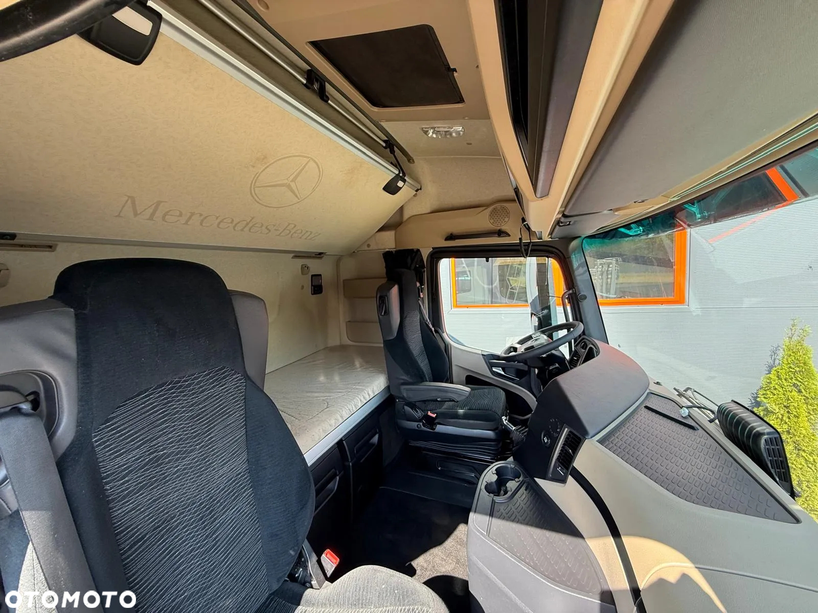 Mercedes-Benz Actros 2542 / E6 / burto-firanka 8,5 m + winda / 21Epal / z Niemiec / sypialka plandeka firana skrzynia - 35