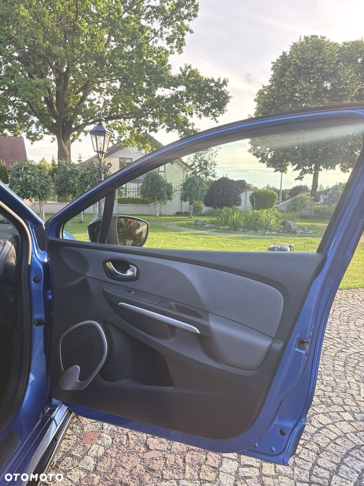 Renault Clio - 28