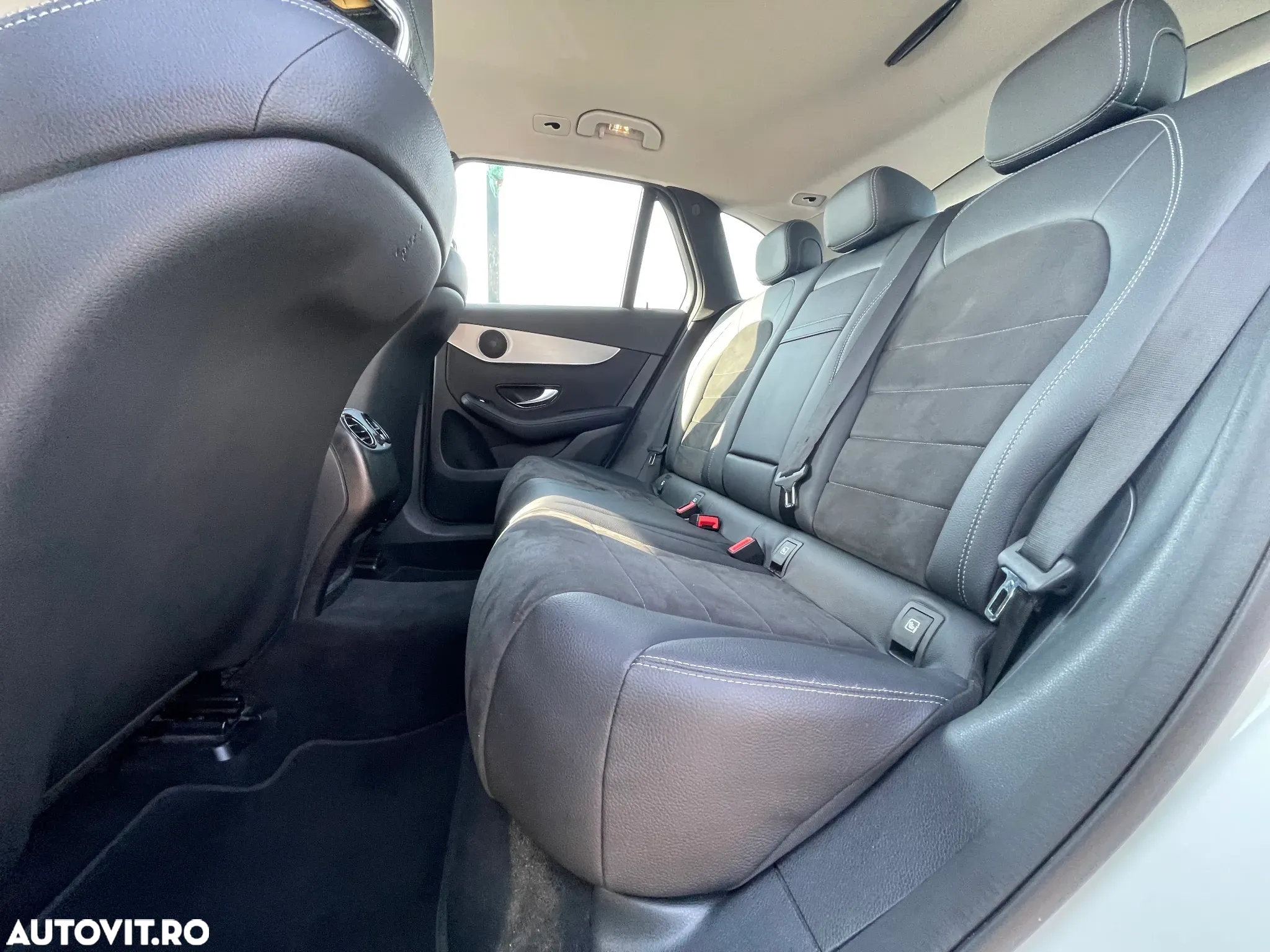 Mercedes-Benz GLC 220 d 4Matic 9G-TRONIC - 8