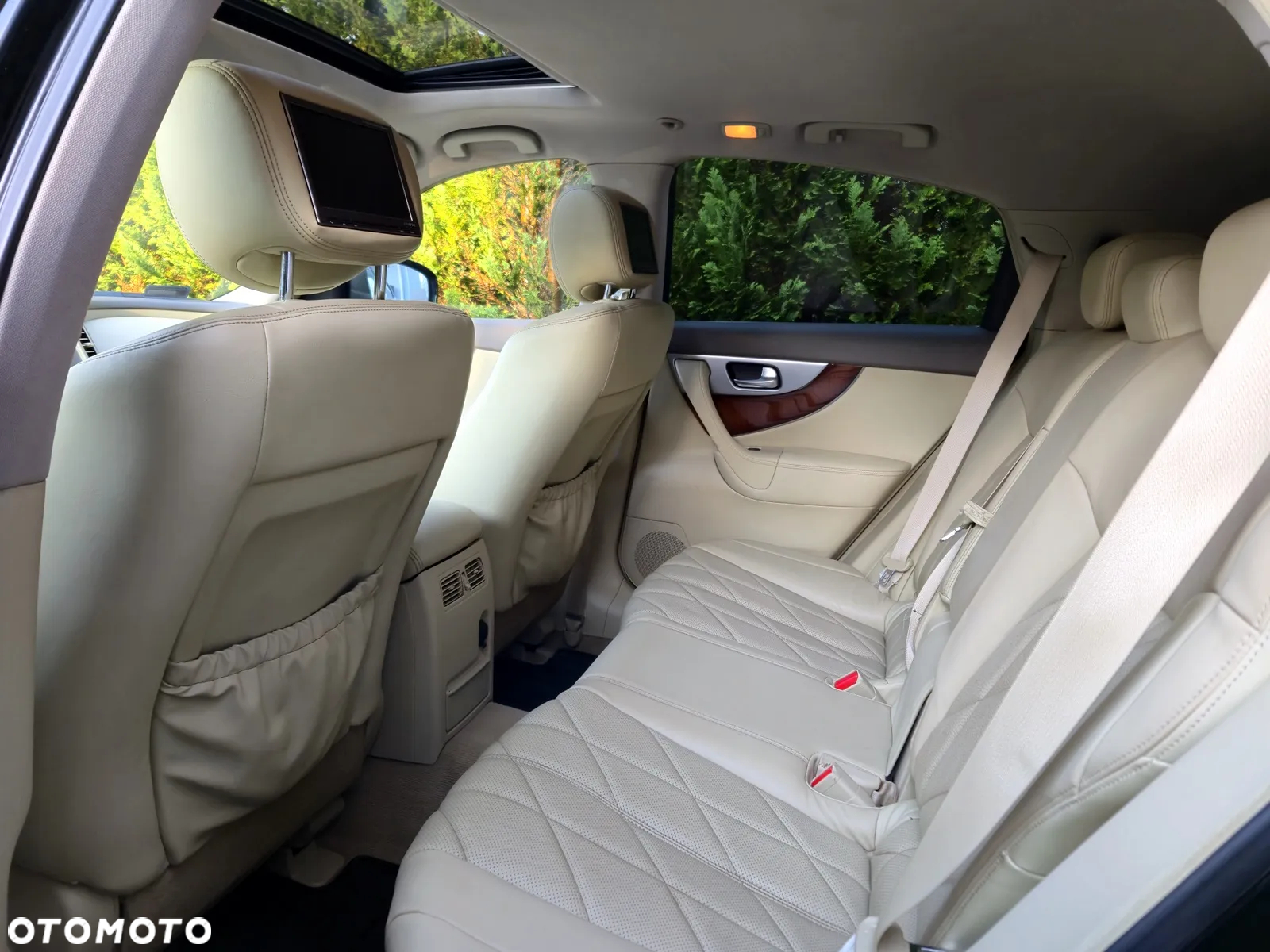 Infiniti FX FX30d S Premium - 9
