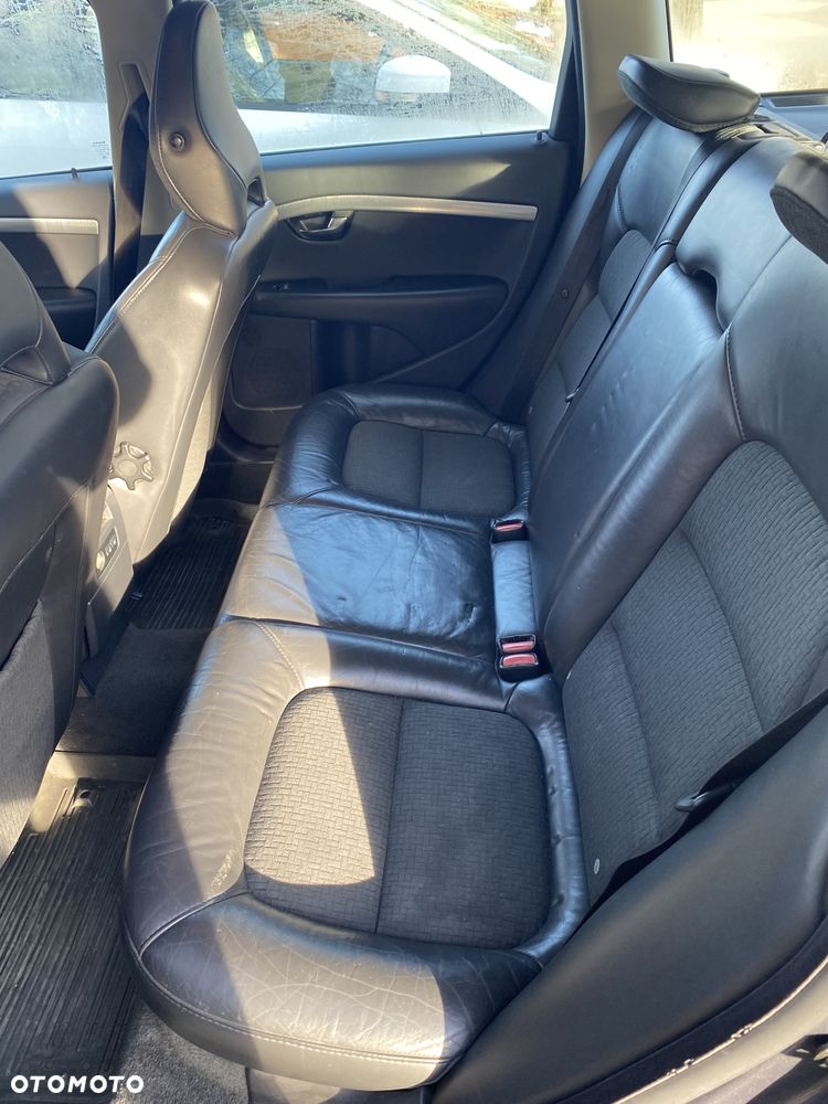 Volvo V70 2.0 - 25