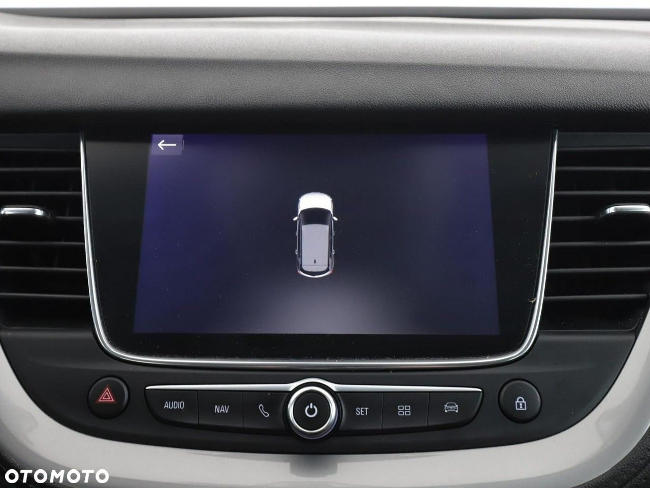 Opel Grandland X 1.2 Start/Stop Business Edition - 25