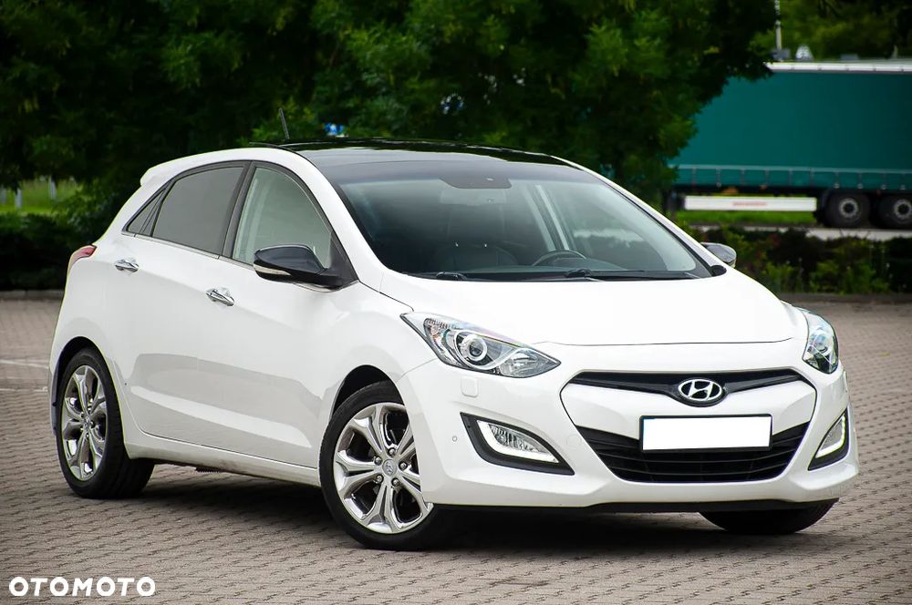 Hyundai i30 blue 1.6 CRDi Trend - 2
