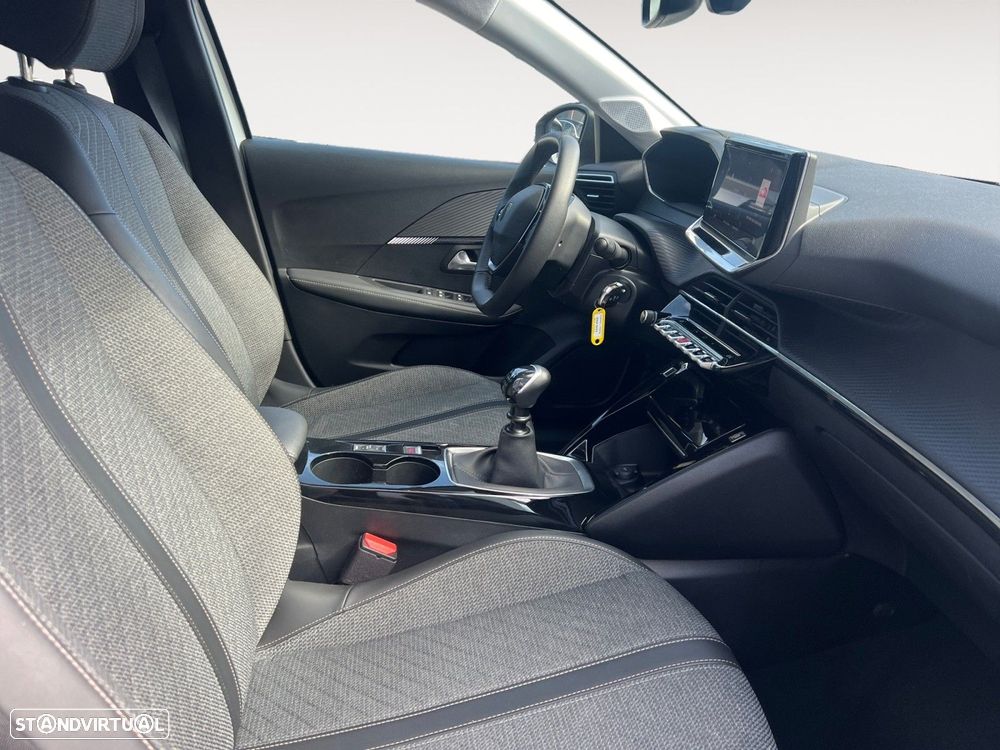 Peugeot 208 1.2 PureTech Allure - 15