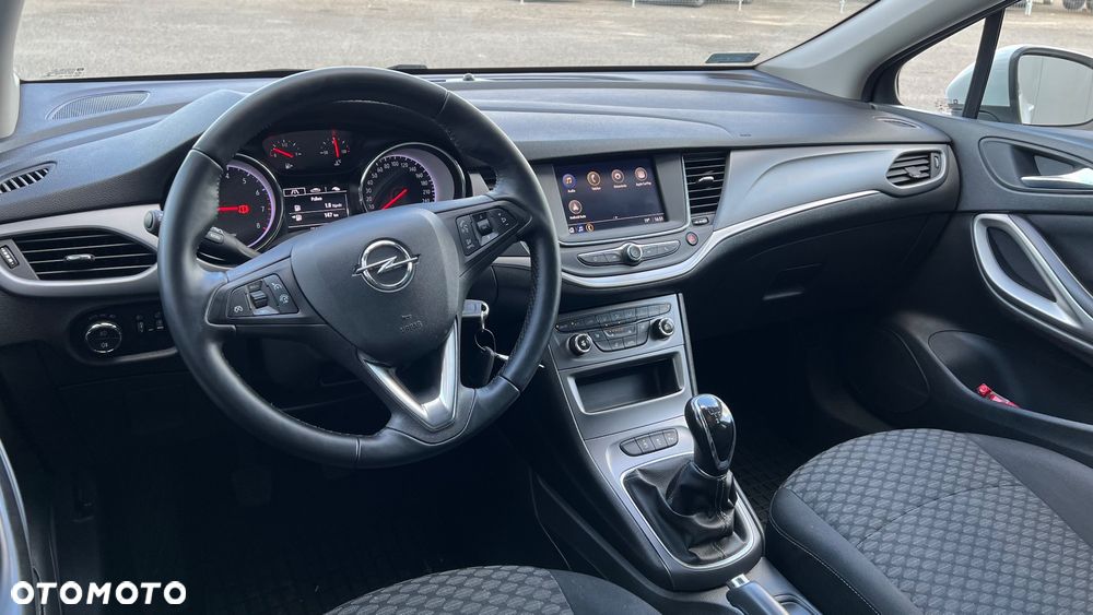 Opel Astra 1.2 T Edition S&S - 10
