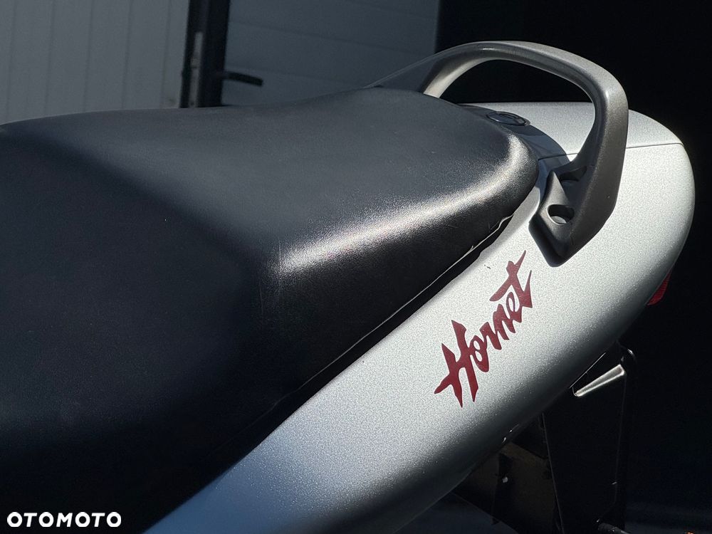 Honda Hornet - 7