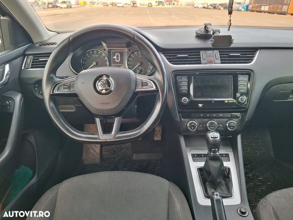 Skoda Octavia 1.6 TDI 4x4 Style - 9