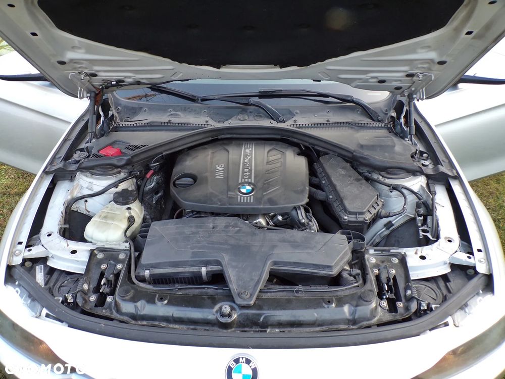 BMW Seria 3 318d Blue Performance Modern Line - 33