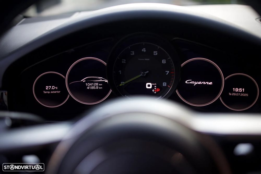 Porsche Cayenne Coupé E-Hybrid - 21