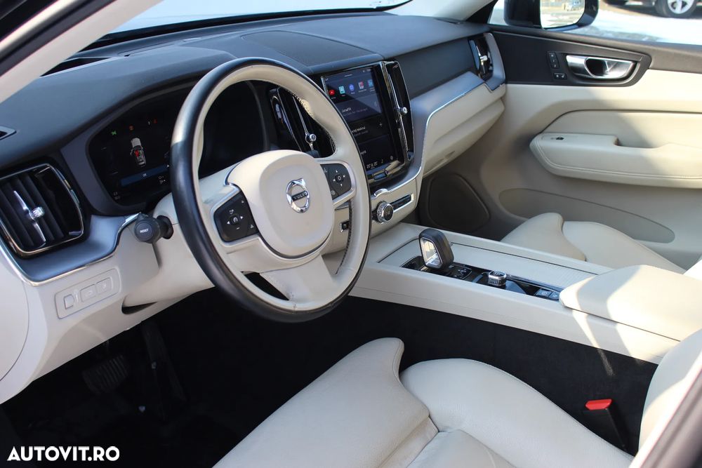 Volvo XC 60 T6 AWD Recharge Geartronic Inscription Expression - 11