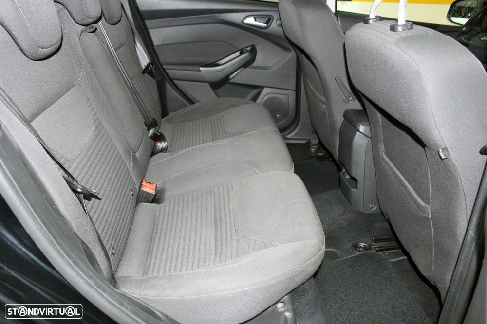 Ford Focus SW 1.5 TDCi Titanium - 37