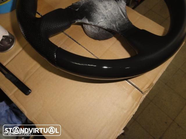 Spray de reparação e pintura Preto Mate para Volantes e interiores (Couro liso, Couro perfurado, Pele, Pele sintética, Napel, Plásticos*, Materiais sintéticos suaves ex PVC, etc...) - 10