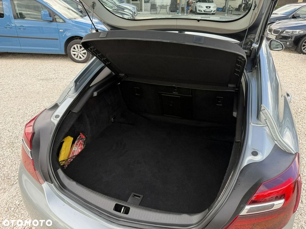 Opel Insignia - 24