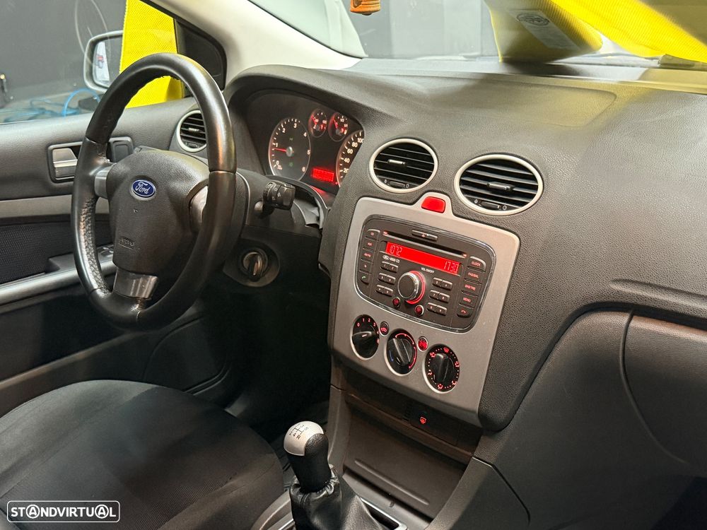 Ford Focus 1.6 TDCi Sport - 22