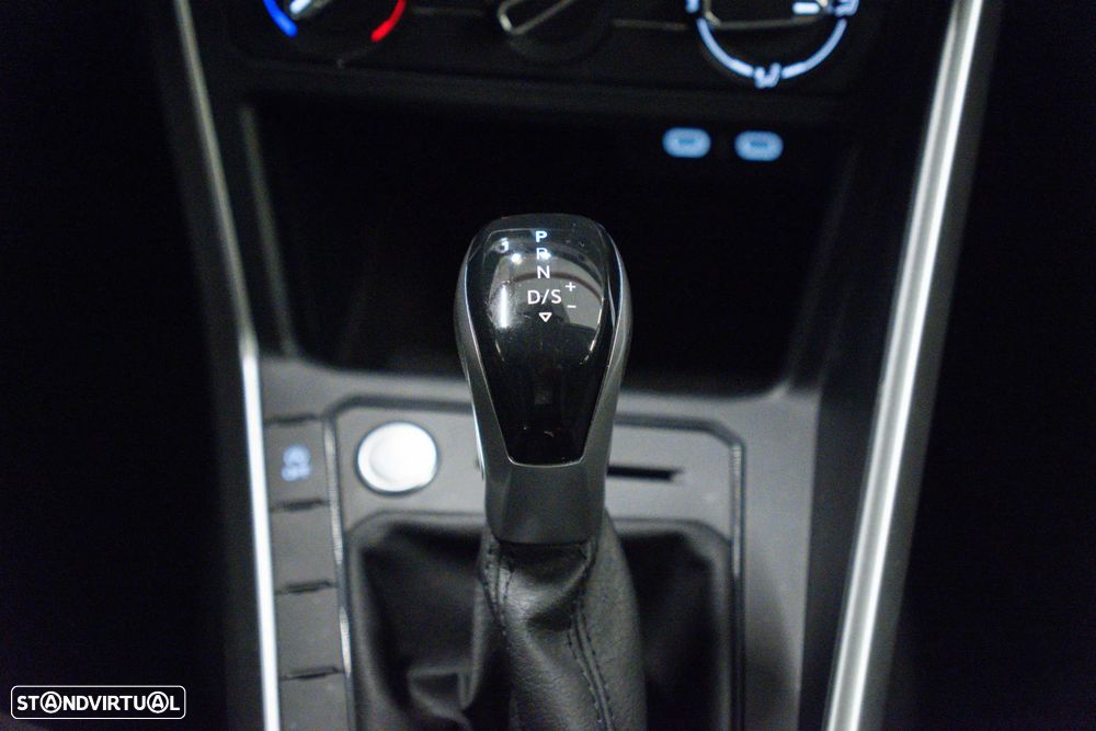VW Taigo 1.0 TSI Urban DSG - 20