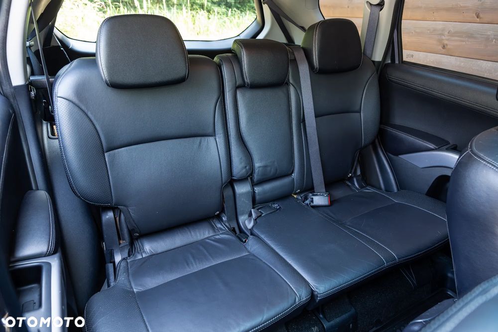 Mitsubishi Outlander 2.2 DID Intense EU5 - 38