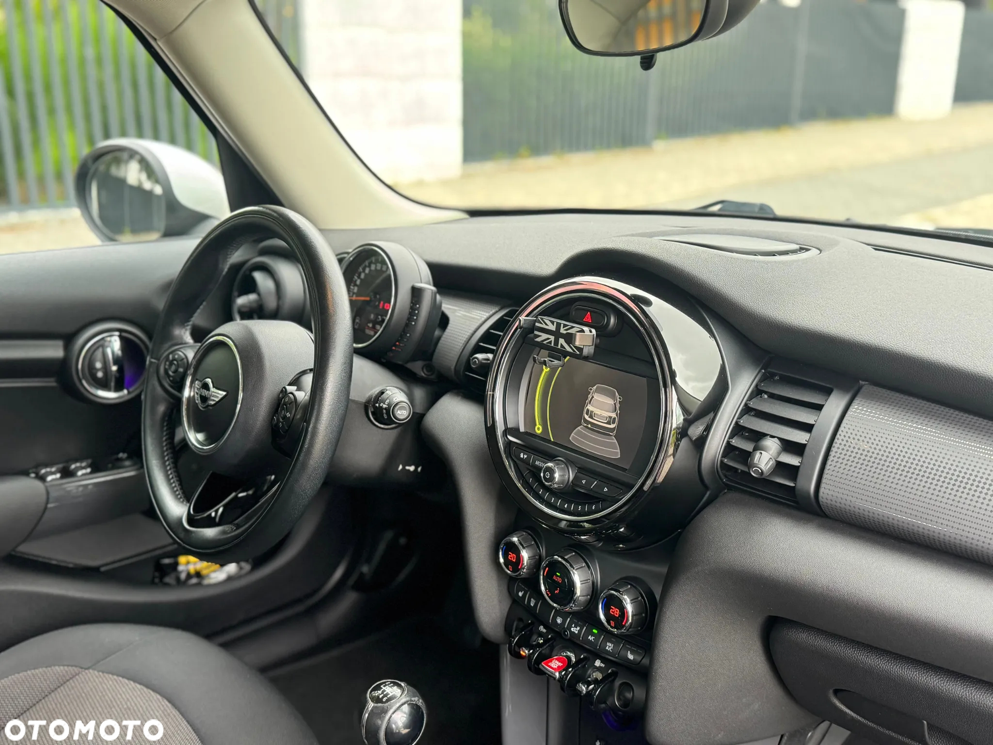 MINI Cooper - 16