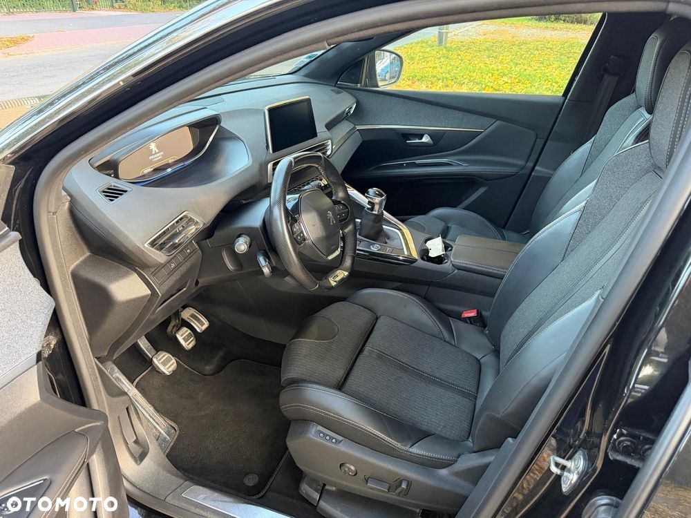 Peugeot 3008 HDi 150 Allure - 8