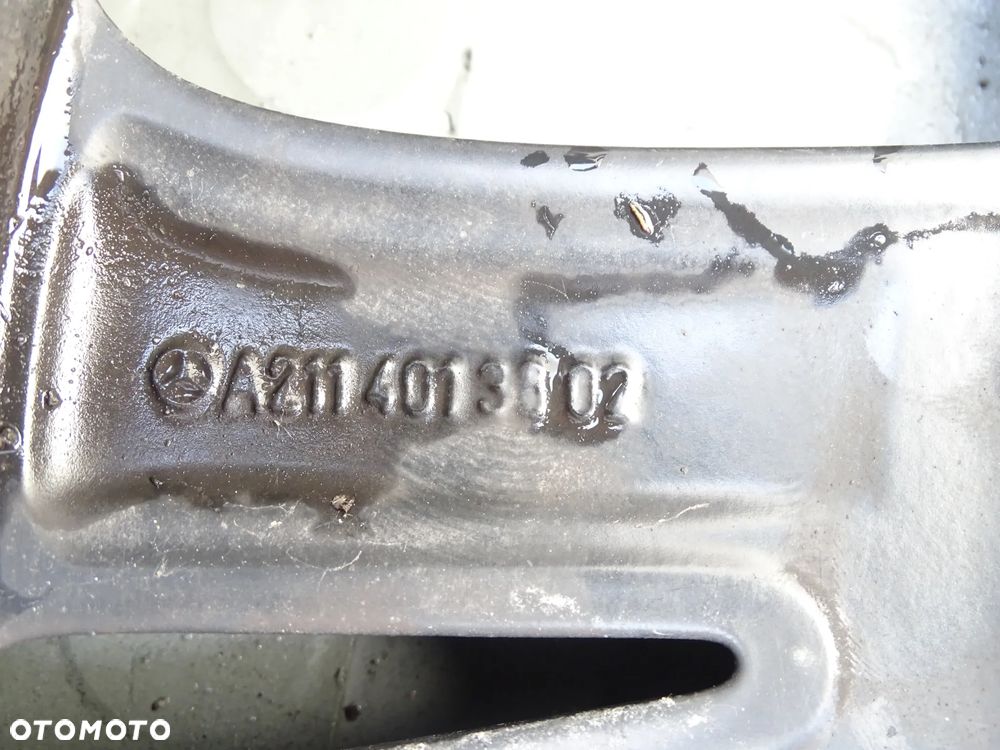 E klasa W211 Felga 8Jx17 ET38 2114013802 - 6