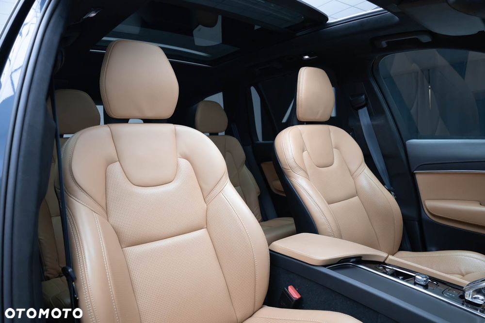 Volvo XC 90 T8 AWD Recharge Ultimate Bright - 36