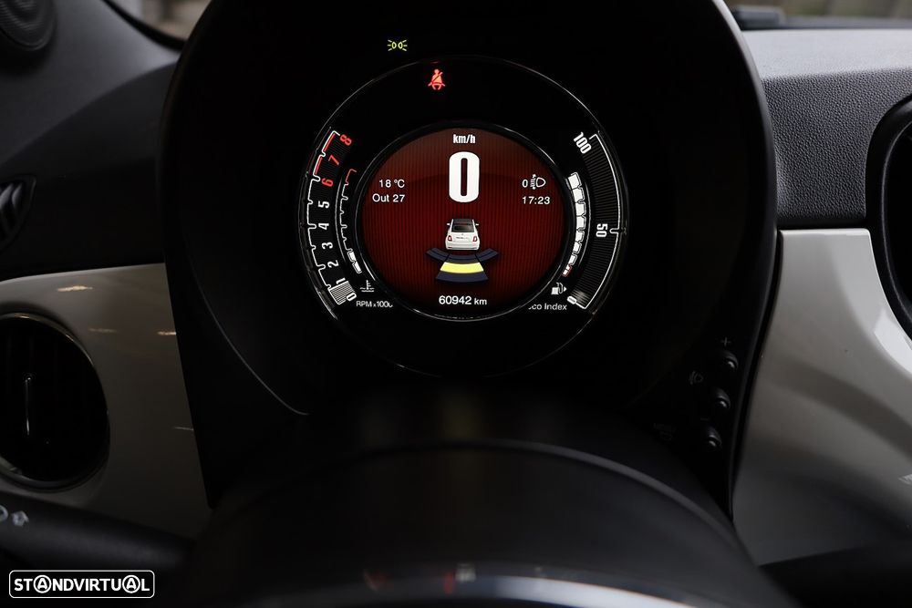 Fiat 500C 1.0 Hybrid - 36