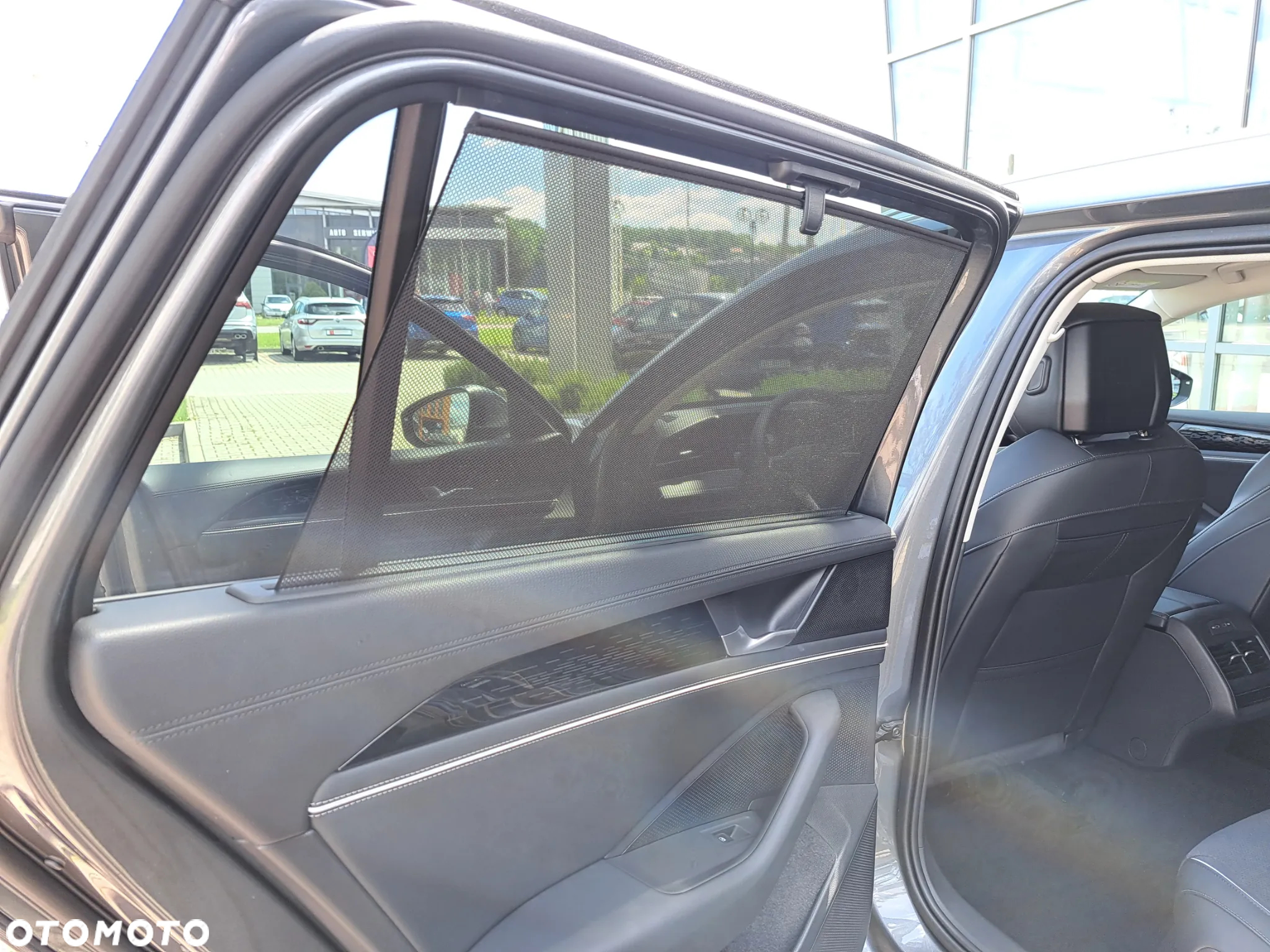 Volkswagen Passat 1.5 TSI ACT mHEV Business Plus DSG - 14