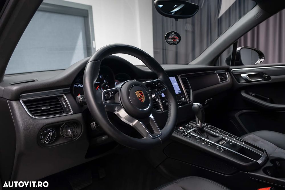Porsche Macan Standard - 19