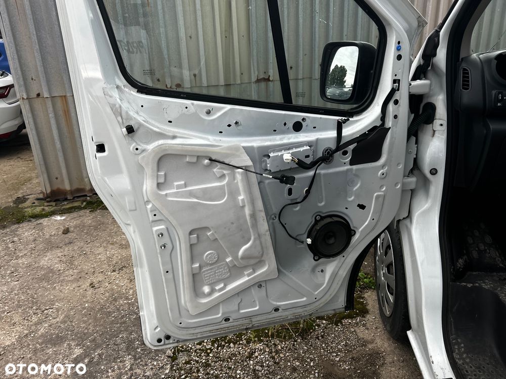Renault TRAFIC - 30