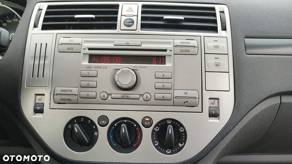 Ford Kuga 2.0 TDCi 2x4 Trend - 12