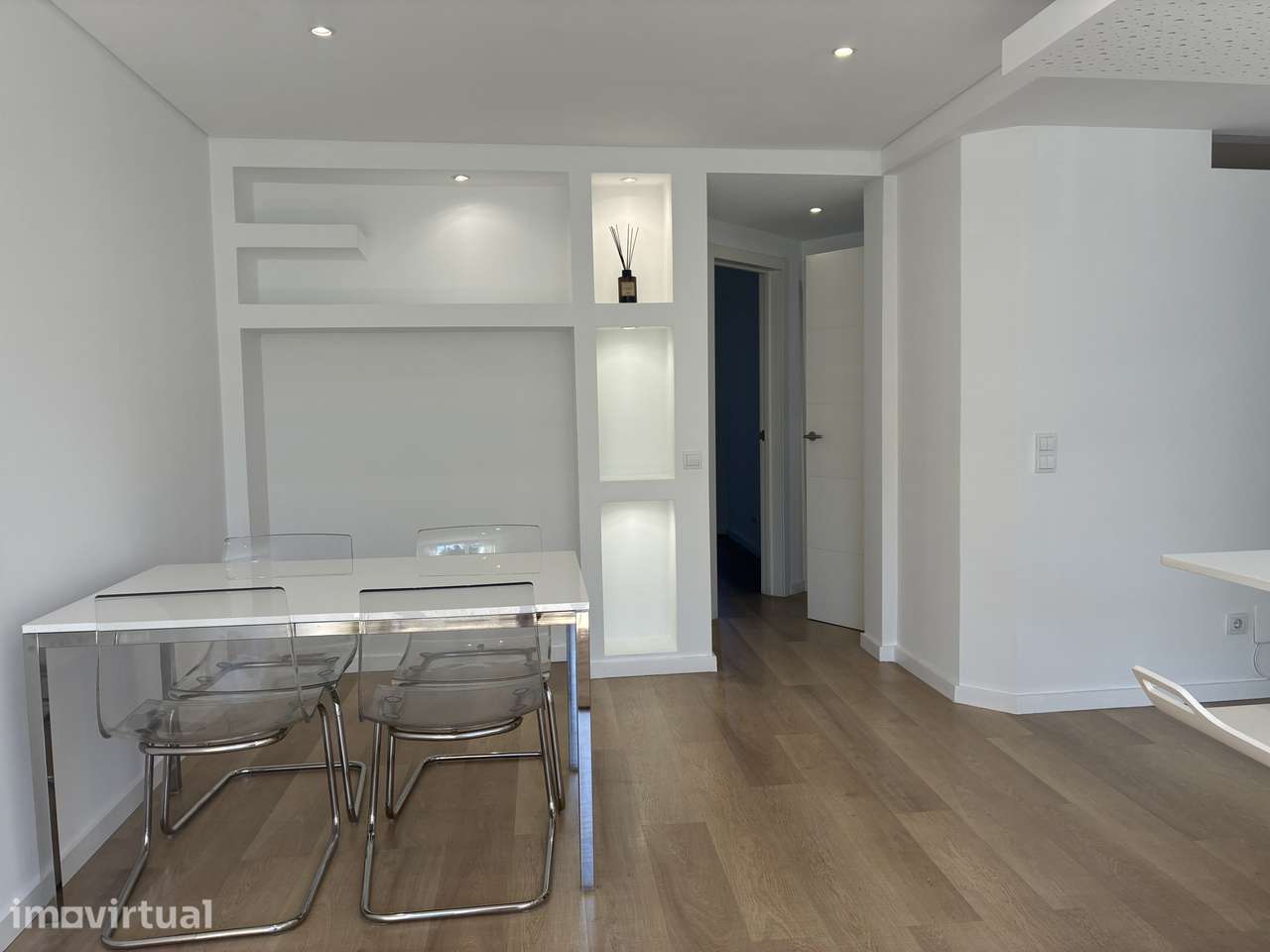 Apartamento T2 em Carcavelos, pronto a habitar - Grande imagem: 5/13