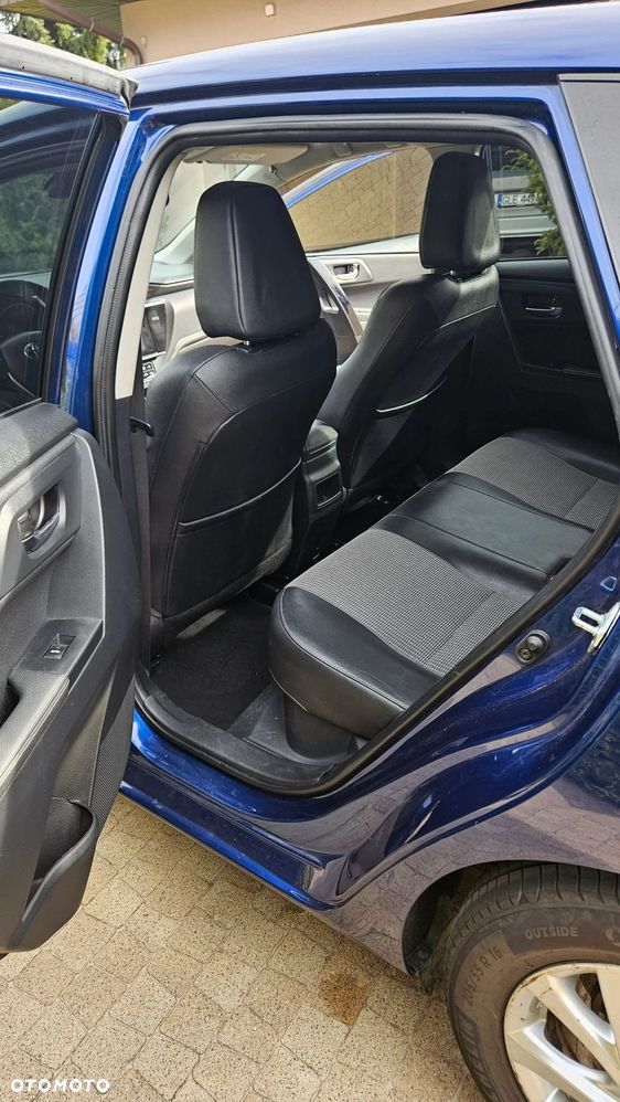 Toyota Auris - 13