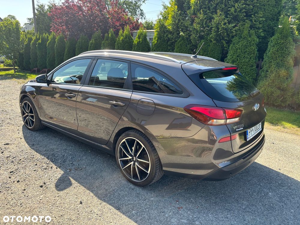 Hyundai i30 1.6 D Classic + - 2