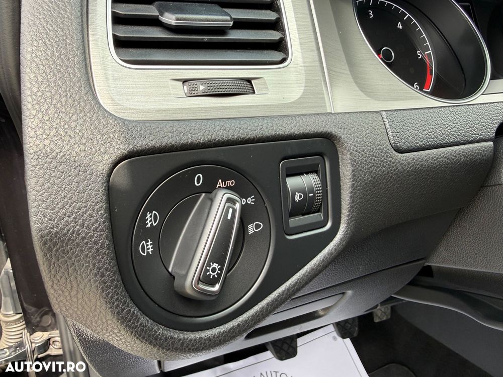 Volkswagen Golf 1.6 TDI (BlueMotion Technology) Trendline - 15