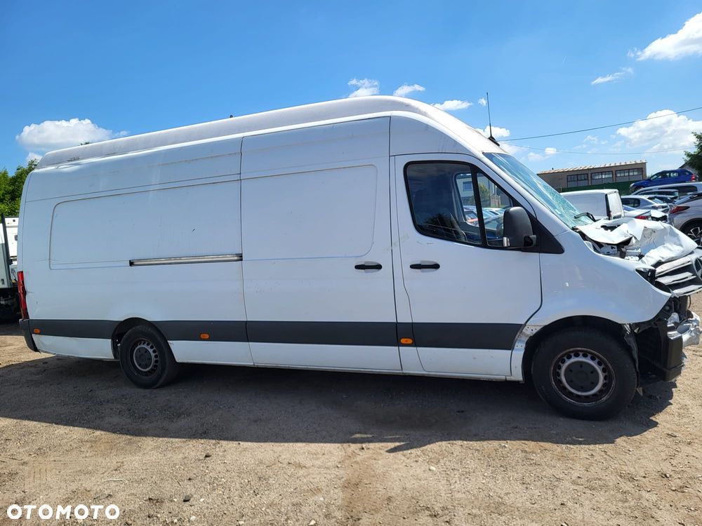 Mercedes-Benz Sprinter - 3