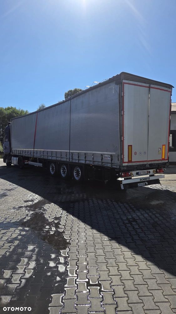 Schmitz Cargobull SCB MEGA - 2