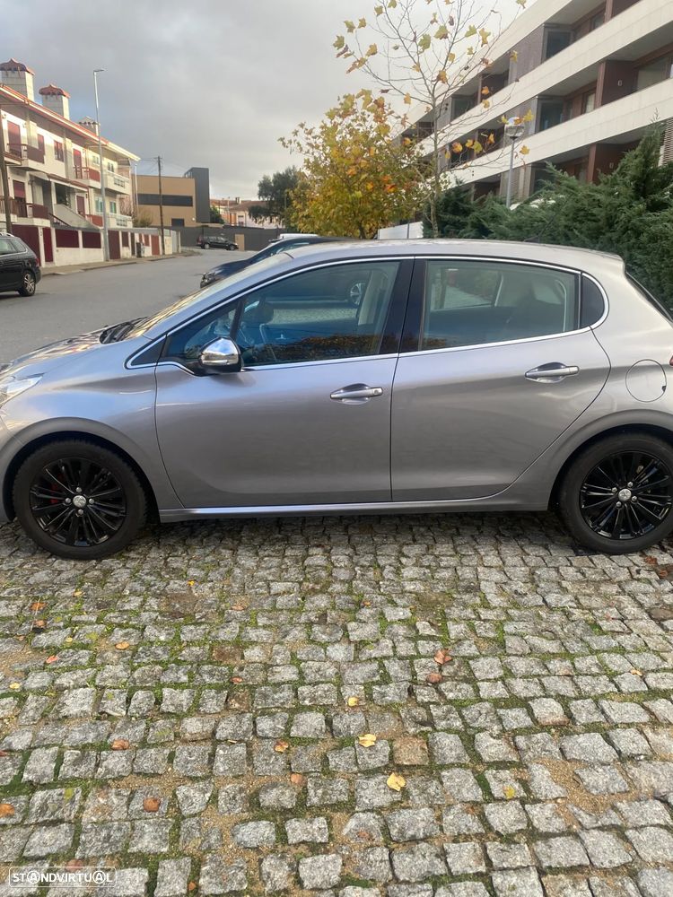 Peugeot 208 PureTech 82 Start & Stop Allure - 3