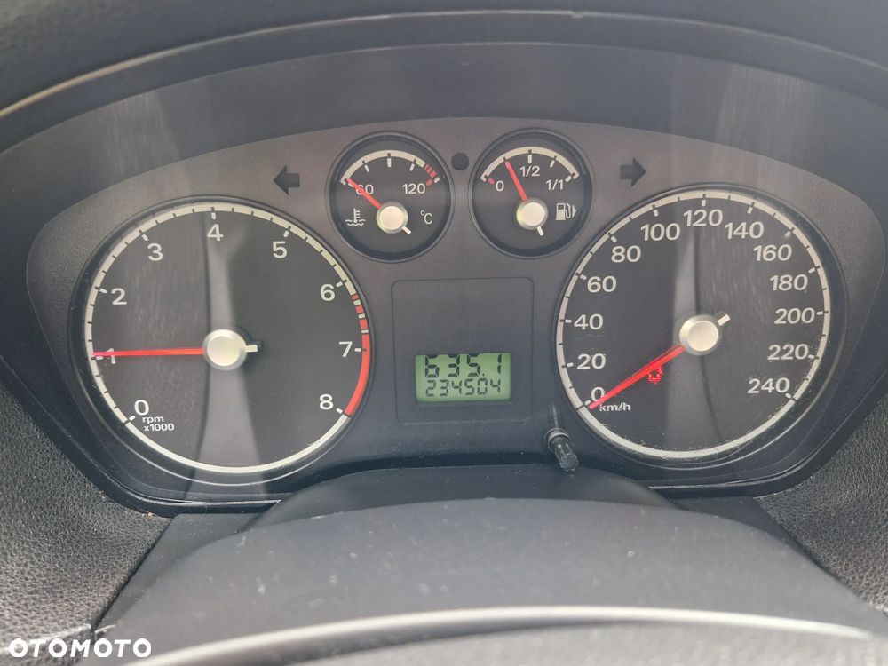 Ford Focus 1.6 Ambiente - 24