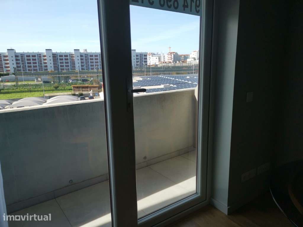 Apartamento T0+1 Arrendamento Aveiro > Glória e Vera Cruz - Grande imagem: 2/9