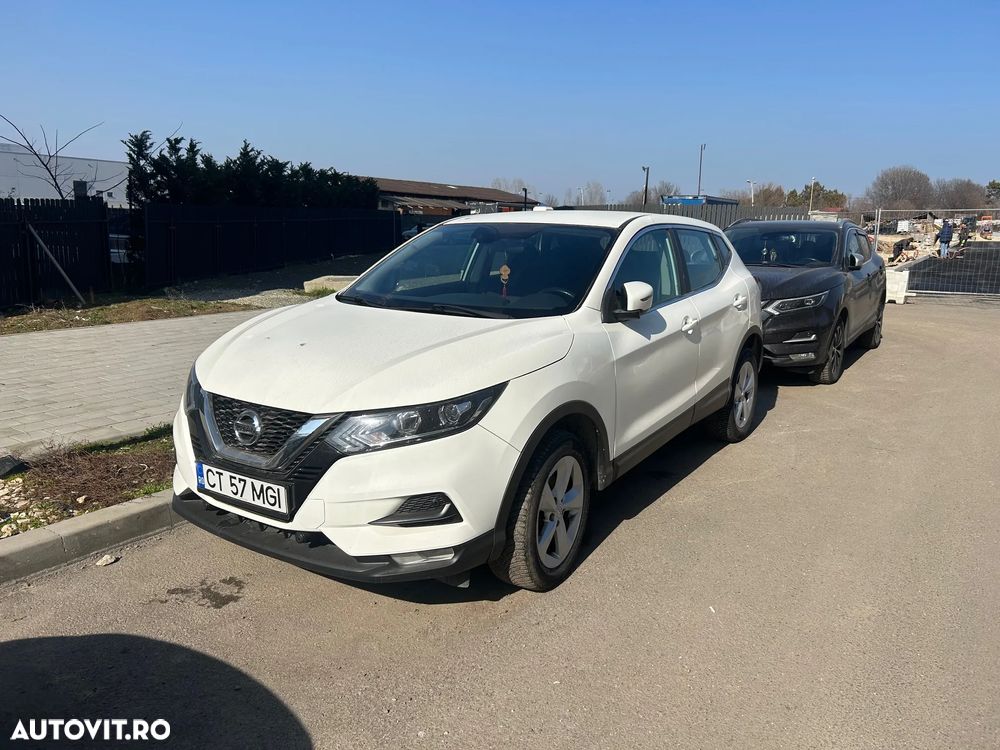Nissan Qashqai - 1